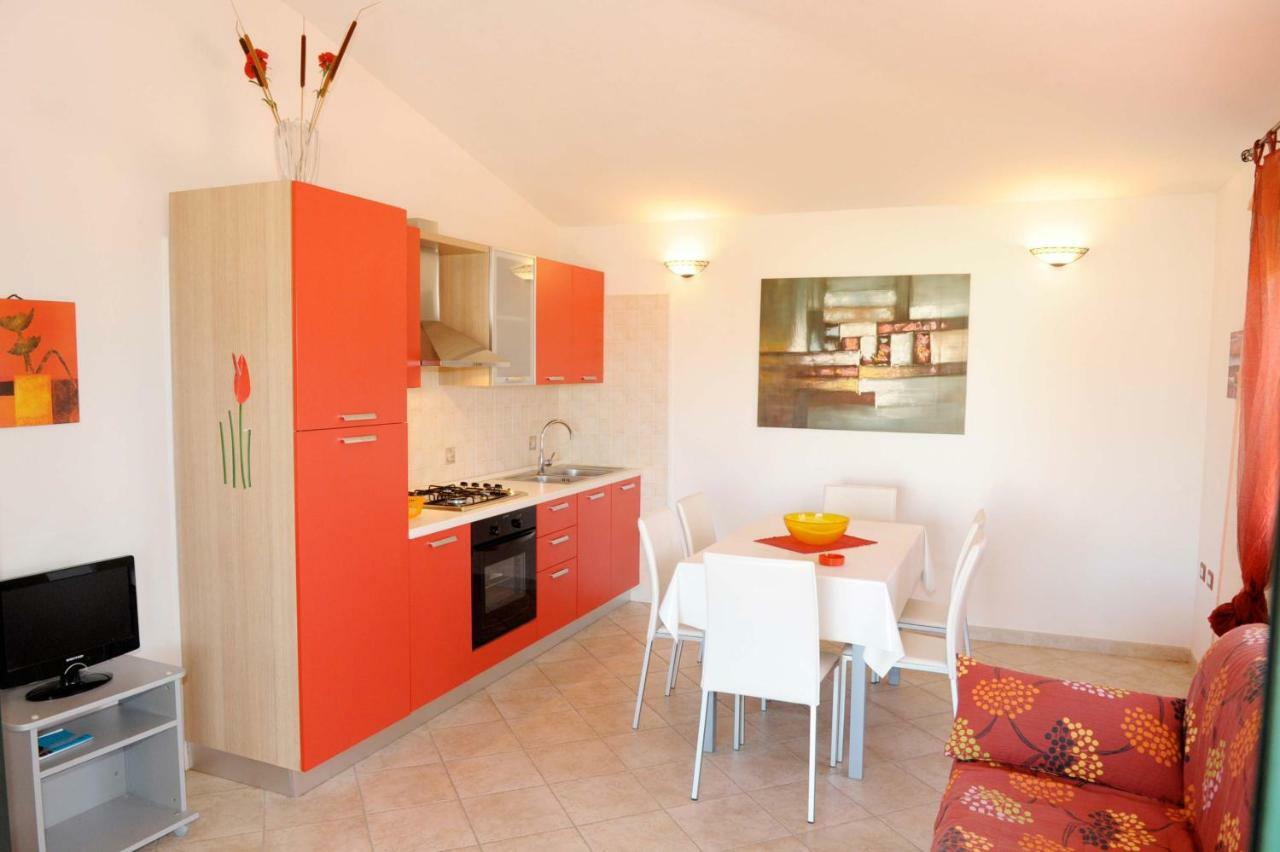 Apartament Via Costantino Budoni Zewnętrze zdjęcie